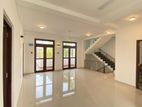 Luxury 9 Perch 5 Bed House for Sale in Ratmalana