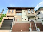 Luxury Brand New House for Sale in Thalawaththugoda - Kalalgoda