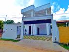 Luxury Brand New House in Kesbewa Junction Piliyandala