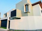 Luxury Brand New House with Pool For Sale In Battaramulla Koswatta.