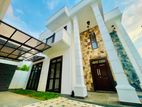 Luxury Brand New Modern Three Storey House Sale in Piliyandala