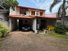 Luxury Bungalow for Sale in Nugegoda