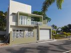 Luxury Complete Brand new house in pannipitiya