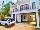 Luxury Design Fancy House For Sale In Piliyandala Kottawa Road
