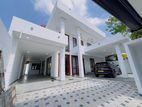 Luxury Facility With Brand New House In Battaramulla