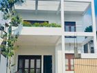 Luxury Family Home with Solar-Ready Rooftops-Thalawathugoda