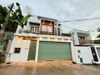 Luxury Fully Furnished 3-Storey House for Sale in Battaramulla