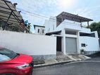Luxury Fully Furnished 4 Br Residence for Rent in Thalawathugoda