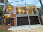Luxury Fully Furnished Residence for Rent in Makumbura