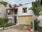 Luxury Furnished House Rent Isuru Uyana Battaramulla - 2705U