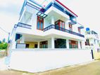 Luxury Gated 5 Bed New 2 Story House Piliyandala