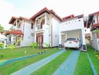 Luxury House at Odeliya Residence Negombo