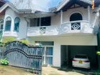 Luxury House For Rent at Palawatta Pannipitiya