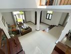 Luxury House For Rent In Athurugiriya