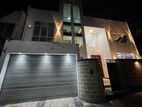 Luxury House for Rent in Athurugiriya