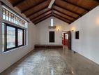 Luxury House For Rent In Castle Street, Colombo 08 - 2977U