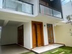 Luxury House For Rent In Liyanage Mawatha Battaramulla - 4022U