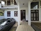 Luxury House For Rent In Madinnagoda Road Rajagiriya [ 1821C ]