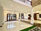 Luxury House for Sale at Udahamulla, Nugegoda