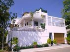 Luxury House for Sale in a Kiribathgoda with Furniture