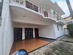 Luxury House for Sale in Battaramulla