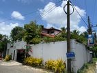 Luxury House for Sale in Battaramulla [HS102]