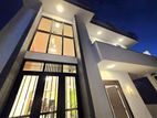 Luxury House For Sale in Diyagama