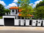 Luxury House For Sale in Gorakapitiya
