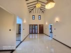 Luxury House For Sale in Kahatuduwa
