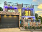 Luxury House For Sale in Kahatuduwa