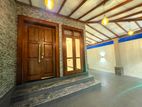 Luxury House For Sale in Kahatuduwa
