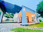 Luxury House for Sale in Kottawa