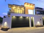 Luxury House For Sale in Piliyandala