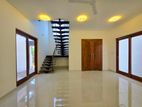 Luxury House For Sale in Piliyandala