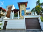 Luxury House For Sale in Piliyandala