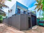 Luxury House for sale in Piliyandala Miriswaththa Junction