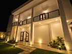 Luxury House For Sale in Rawatawatta