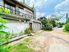 Luxury House for Sale in Thalawathugoda