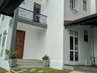 Luxury House for Sale in Thalawathugoda Hokandara