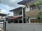 Luxury House for sale kirillawela kadawatha