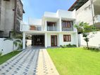 Luxury House Sale in Athurugiriya