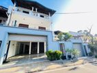 Luxury House Sale In Battaramulla