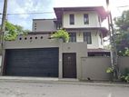 Luxury Modern 3-Storey House for Sale – Nawinna, Udahamulla