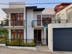 Luxury Modern 4-Bedroom House for Sale in Mattegoda