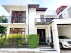 Luxury Modern 4-Bedroom House for Sale in Mattegoda – Prime Location