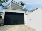 Luxury Modern House for Sale in Athurugiriya 🏠
