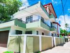 Luxury Modern House for sale in Piliyandala Moratuwa Rd