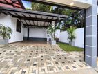 Luxury modern house sale athurugiriya