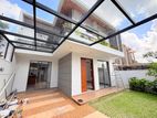Luxury New House for Sale in Athurugiriya