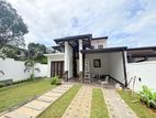 Luxury New House for Sale in Athurugiriya